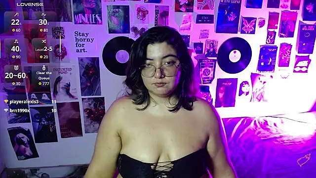 Roxy_f_w webcam