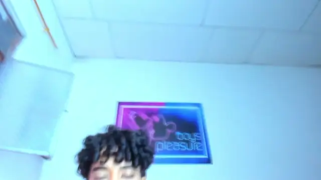 Pleasure_boys_hot webcam