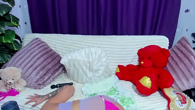 Nicol2Naya live sex cam