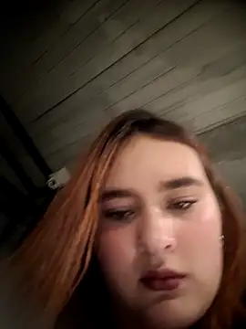 katty_42 (F teen) - Take off shirt in public bar