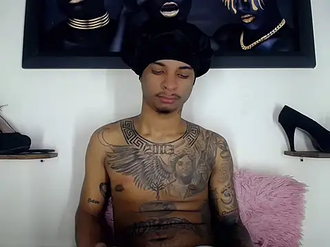 Tatoo_Noah webcam
