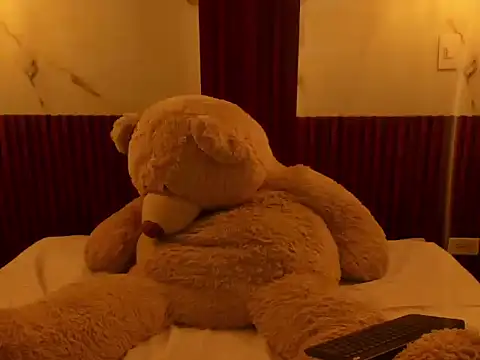 saritakors - SaritaKors's free webcam - UK Sex Cams