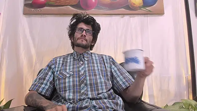 Loggan_donnelly webcam