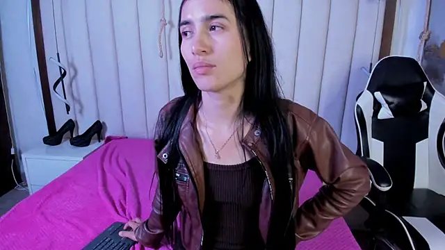 chlooe_zoe - Chlooe_Zoe's free webcam - UK Sex Cams