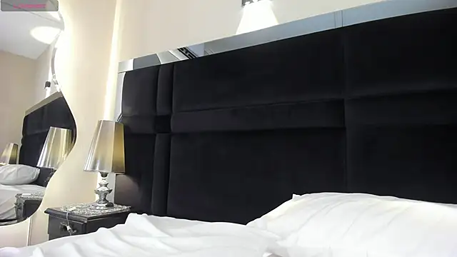 carolinelee_ - CarolineLee_'s free webcam - UK Sex Cams