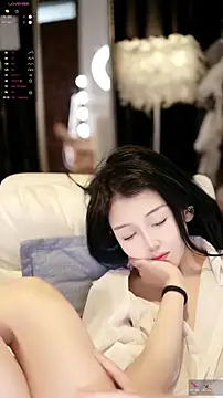 美女xiaomoli928在线直播