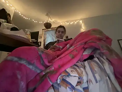 Snowbunnycake_131 webcam