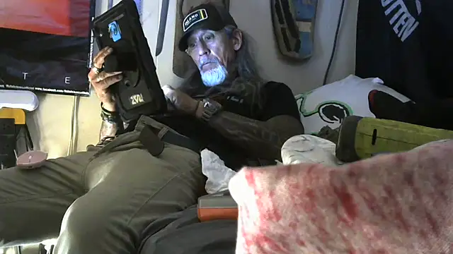 crassanova - Crassanova's free webcam - UK Sex Cams