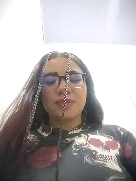 Webcam Model (martina_7)  is live.Free join now!