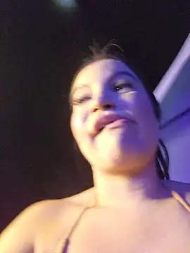 Pretty_Julieta webcam