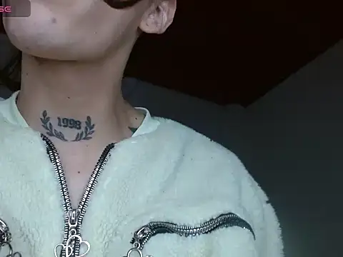 Scarlett_crastrawberry webcam