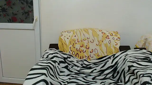 MissElla webcam
