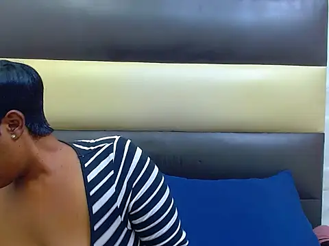 SexyBoobs44DD webcam