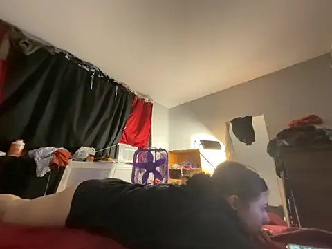 Snowbunnycake_131 webcam