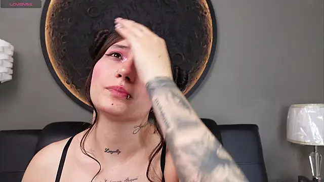 miss_sharlotte18 webcam