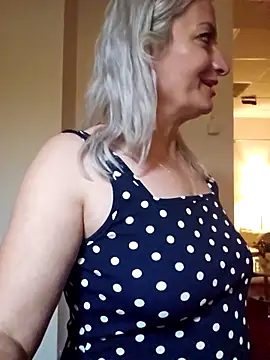 ladytouch (F milf) - 🍰💦 SQUIRT time 💥⚡