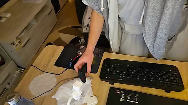 Vuitton live sex cam