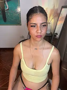 alisaa_jhons1 webcam