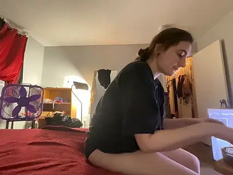 Snowbunnycake_131 webcam