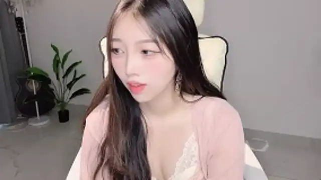 美女Yukiy8877在线直播