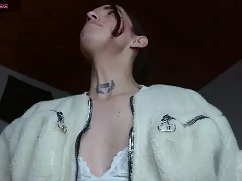 Scarlett_crastrawberry webcam