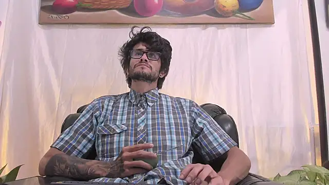 Loggan_donnelly webcam