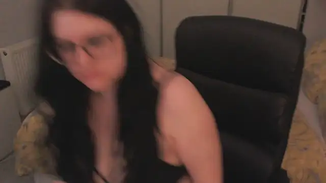 GothSuccubusBabe webcam