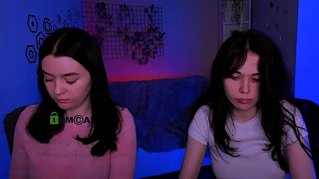 riley_sanders webcam