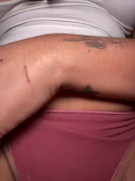 Zarahs_Blare1 webcam