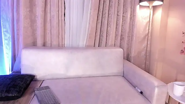 ZoeAndersonn_ webcam