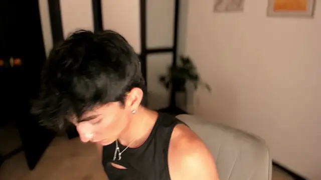 sweettaaron01 webcam