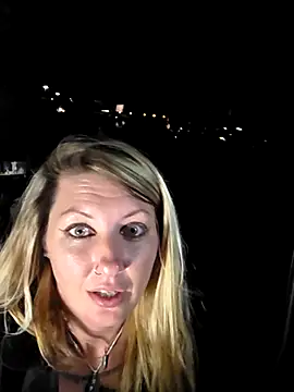 SheIsSomething webcam