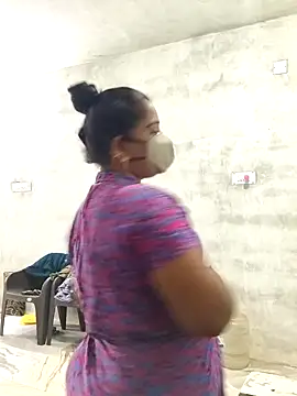 MaaliiiPonuTamil webcam