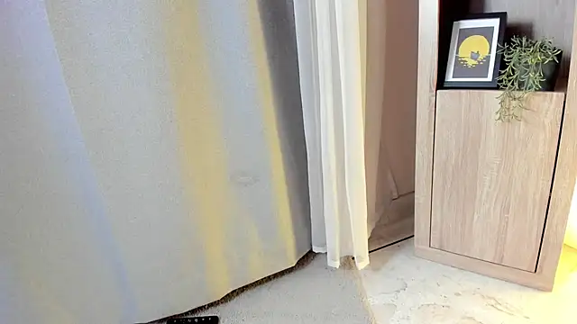 bloom_apple's live cam