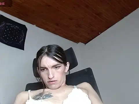 Scarlett_crastrawberry webcam