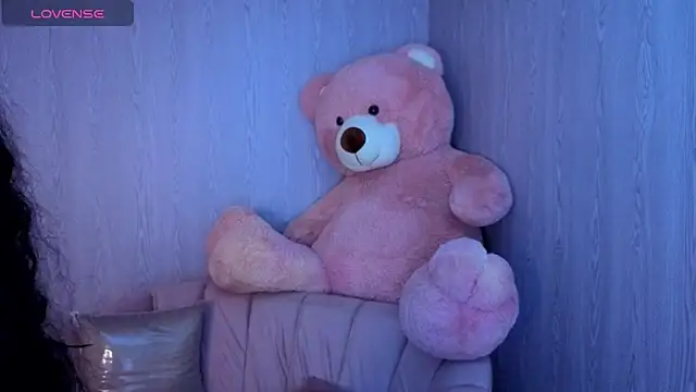 bella_vibess_s webcam