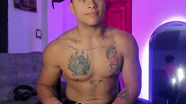 Dominic_Biker__ webcam