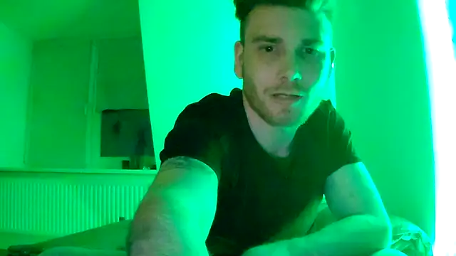 foxtrott_242 - Foxtrott_242's free webcam - UK Sex Cams