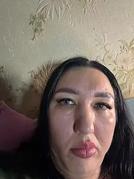 Naughtbaby_2025 webcam