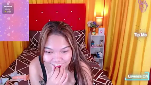 XxSexyPinay4uxX webcam