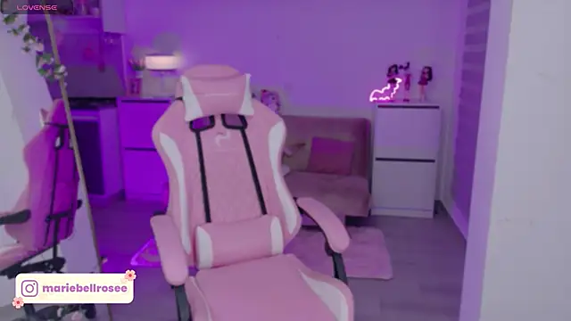 Blush_Marie webcam