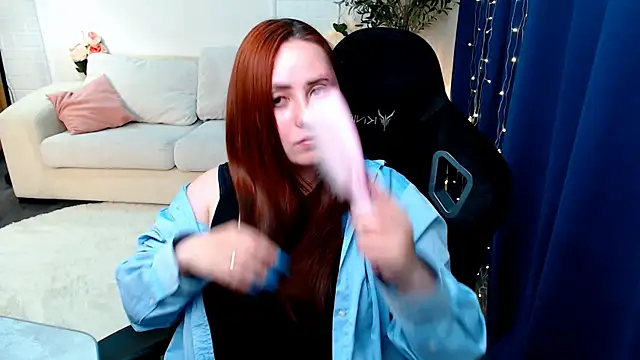 Hennessy_bunny webcam