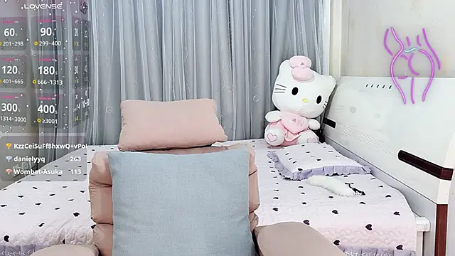 美女yangyang_520在线直播