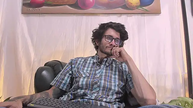 Loggan_donnelly live sex cam