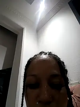 devi_black13_ webcam