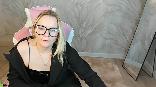 Adriana_Sweett webcam