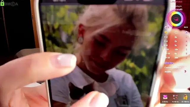 KinsleyHottie webcam