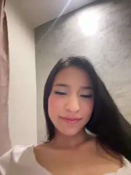 sarah cam06