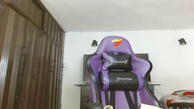 Alanni_parker webcam