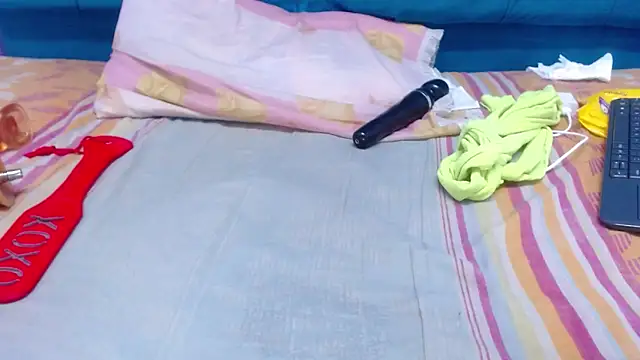 andrea_lopeez webcam